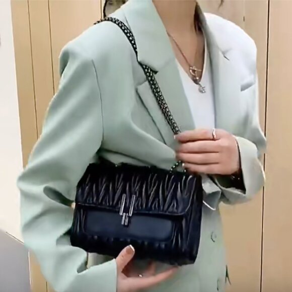 Black Matelasse Luxe Quilted Pleat Mini Bag with Gunmetal Chain Strap NWT - Picture 2 of 12